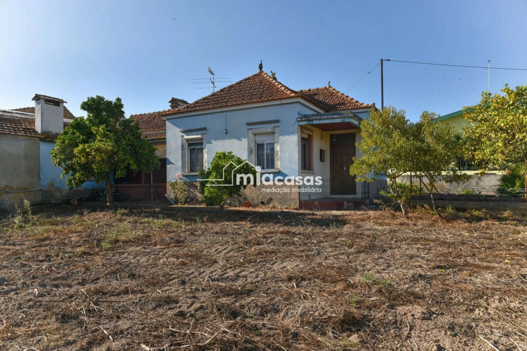 Moradia T3 para Venda em Vilarinho do Bairro Foto 3