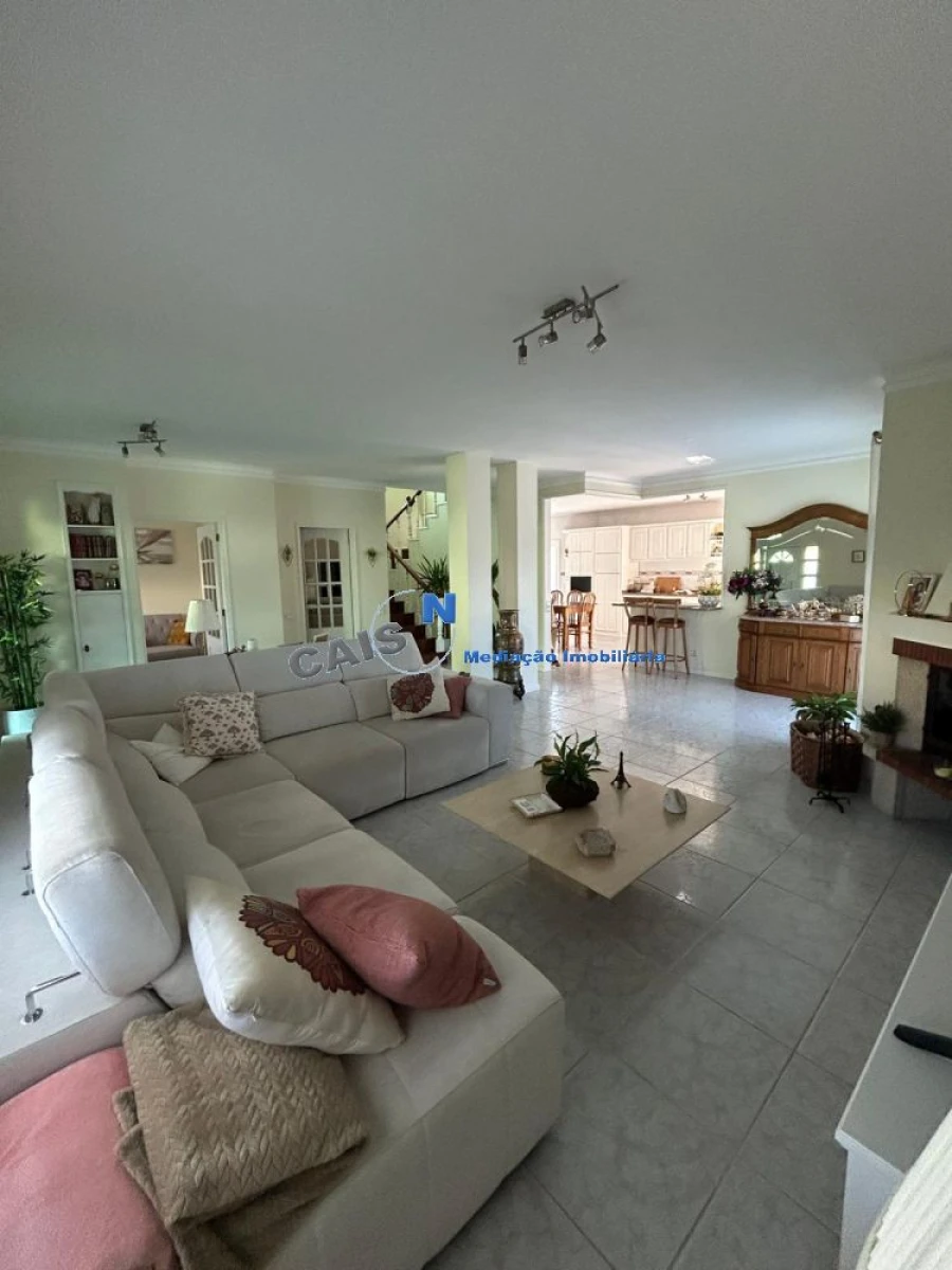 Moradia T4 para Venda em Alfena Foto 15