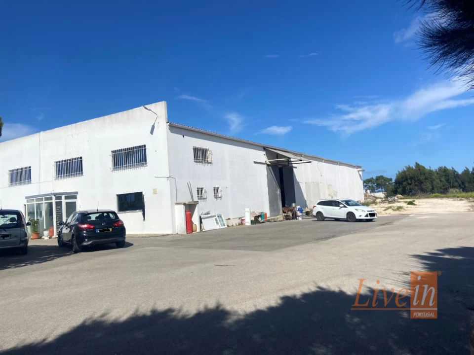 Armazém para Venda em Ericeira Foto 1