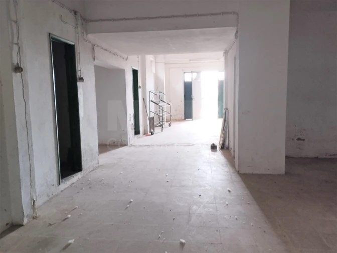 Loja para Arrendamento em Massamá e Monte Abraão Foto 10