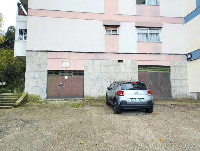 Loja para Arrendamento em Massamá e Monte Abraão Foto 2