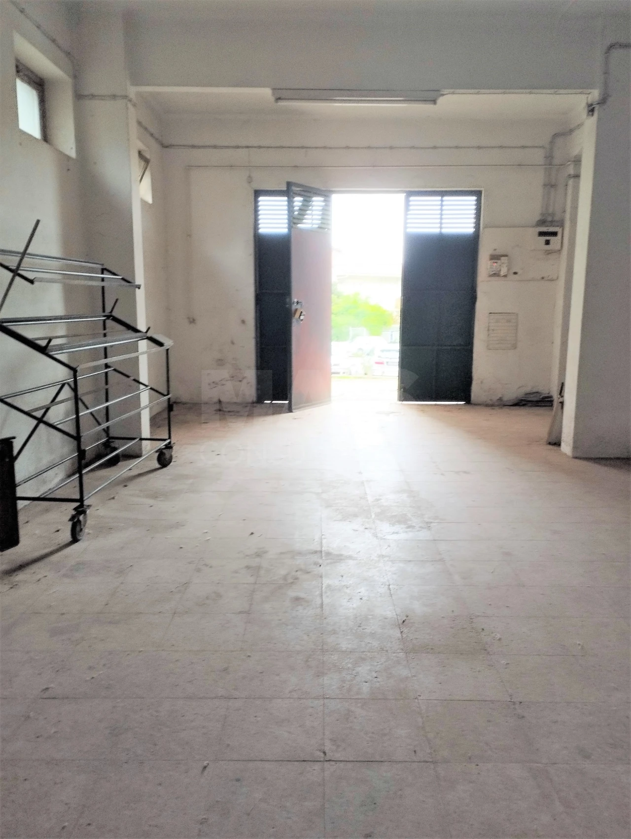 Loja para Arrendamento em Massamá e Monte Abraão Foto 1