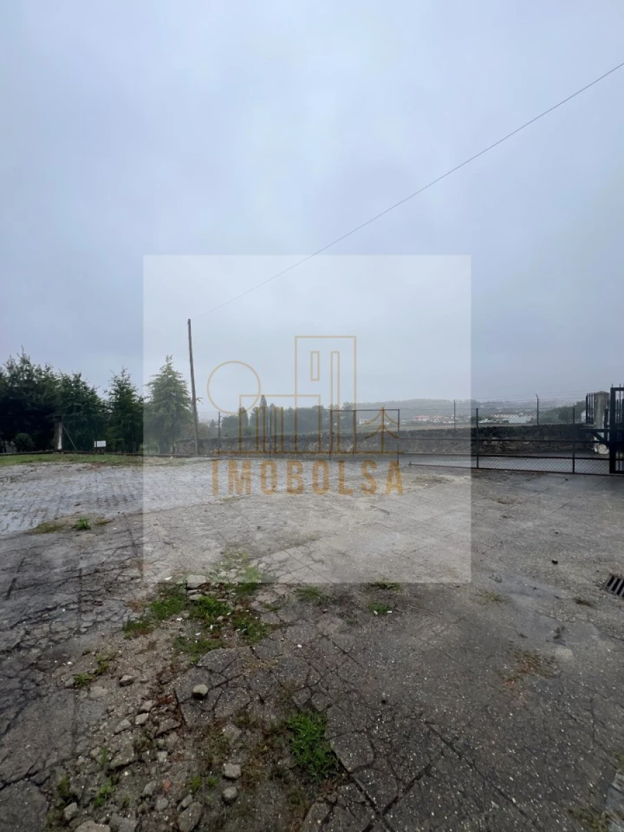 Armazém para Arrendamento em Brufe Foto 2