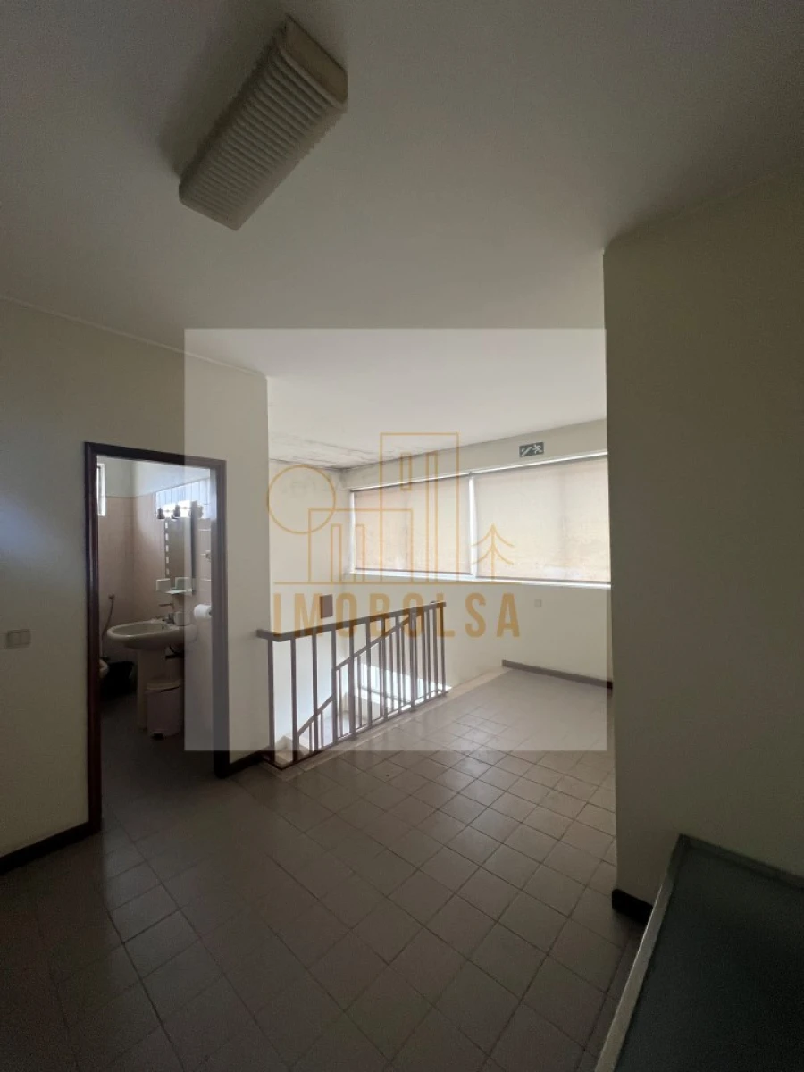 Armazém para Arrendamento em Brufe Foto 11