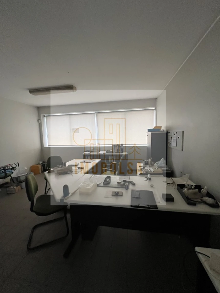 Armazém para Arrendamento em Brufe Foto 15