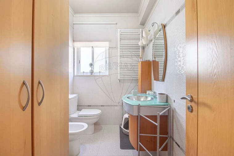 Moradia T3 para Venda em Ramada e Caneças Foto 9