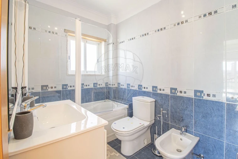 Moradia T3 para Venda em Ramada e Caneças Foto 24