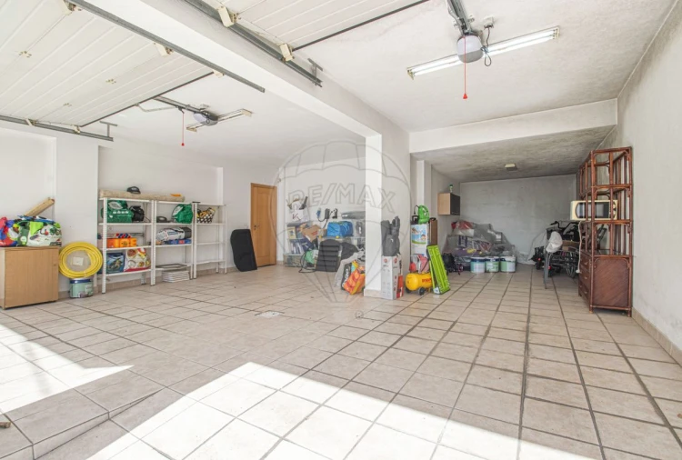 Moradia T3 para Venda em Ramada e Caneças Foto 32