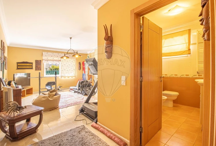 Moradia T3 para Venda em Ramada e Caneças Foto 27