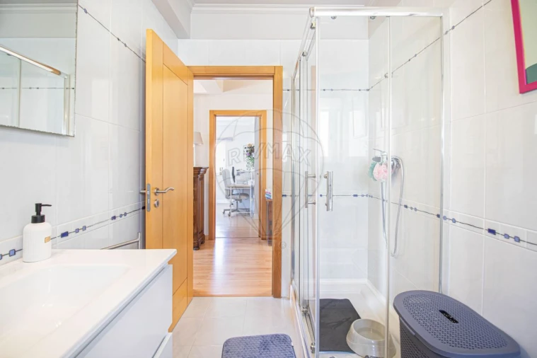 Moradia T3 para Venda em Ramada e Caneças Foto 20