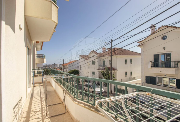 Moradia T3 para Venda em Ramada e Caneças Foto 42