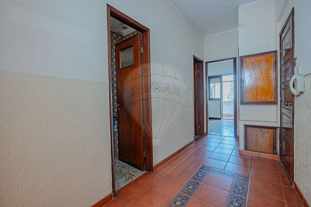 Prédio para Venda em Campanhã Foto 8