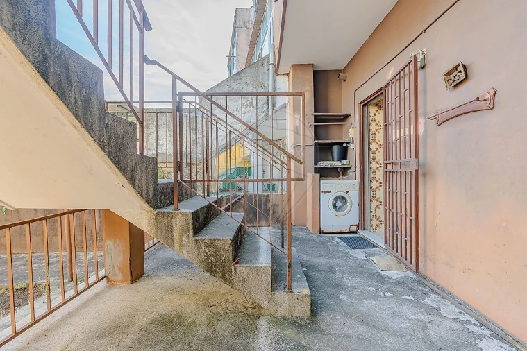Prédio para Venda em Campanhã Foto 26