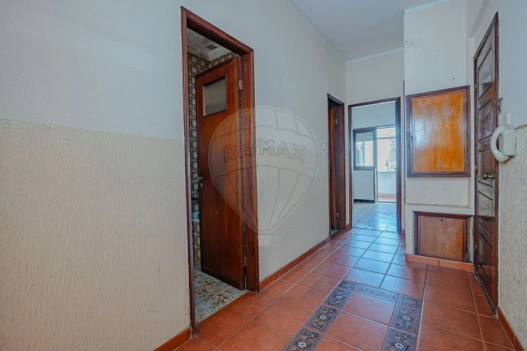 Prédio para Venda em Campanhã Foto 8