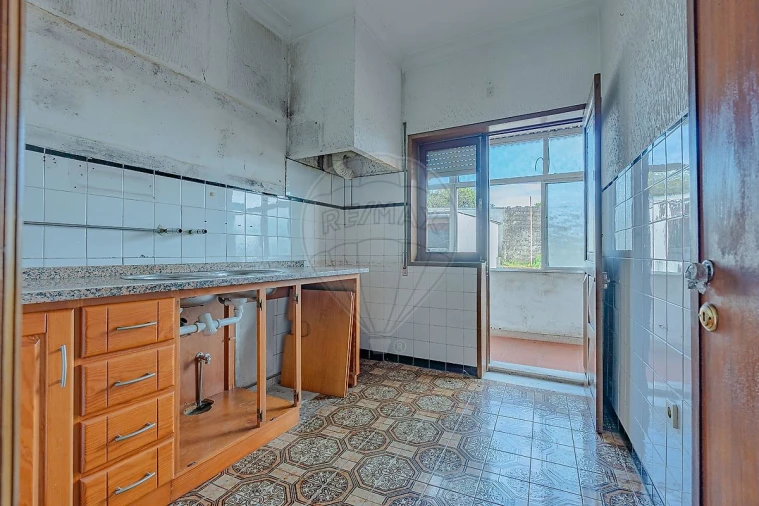 Prédio para Venda em Campanhã Foto 17