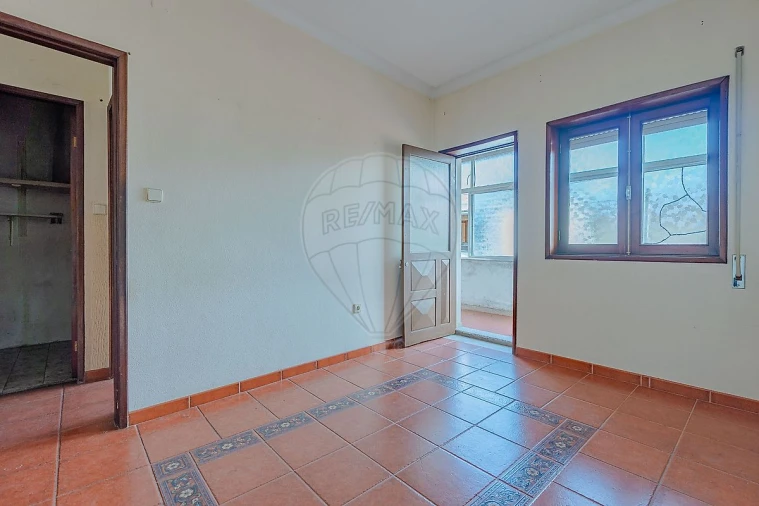 Prédio para Venda em Campanhã Foto 12