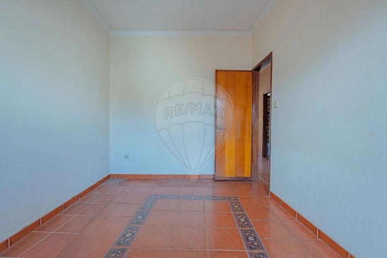 Prédio para Venda em Campanhã Foto 10