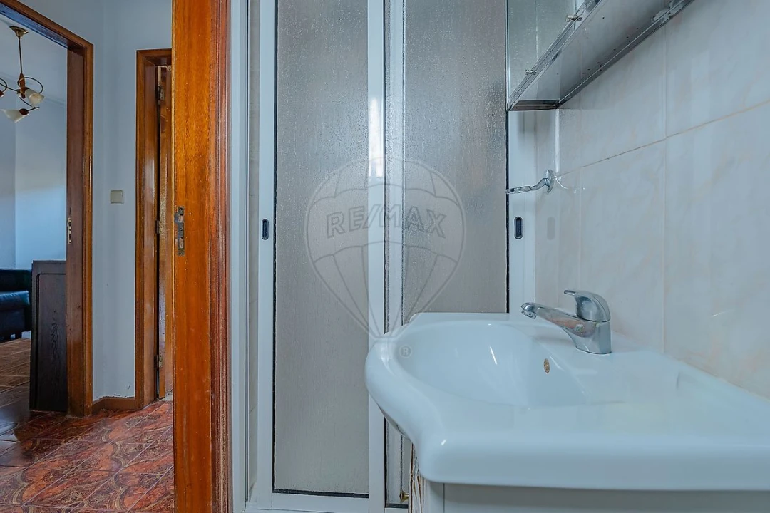 Prédio para Venda em Campanhã Foto 13
