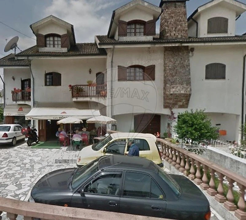 Loja para Arrendamento em Fiães Foto 2