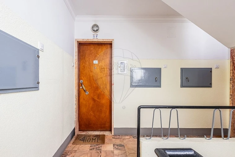 Apartamento T2 para Venda em Aveiras de Cima Foto 28