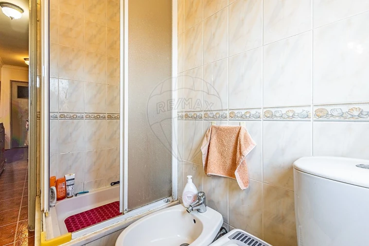 Apartamento T2 para Venda em Aveiras de Cima Foto 16