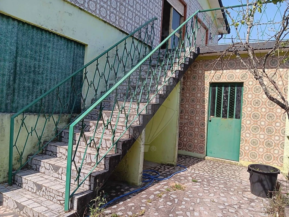 Moradia T3 para Venda em Vila de Cucujães Foto 3