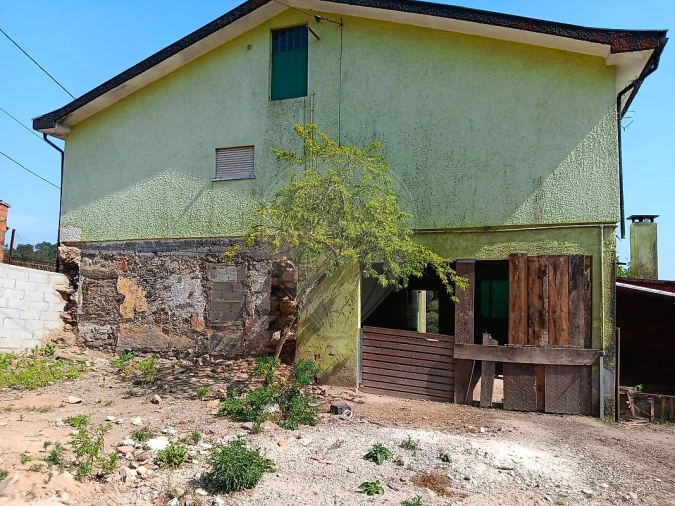 Moradia T3 para Venda em Vila de Cucujães Foto 11