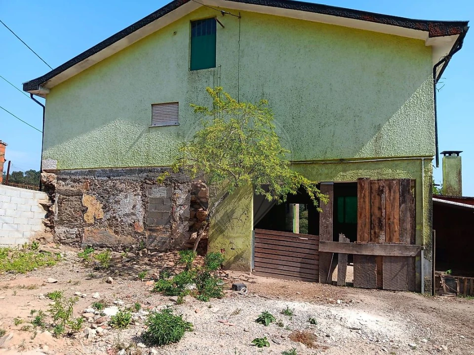 Moradia T3 para Venda em Vila de Cucujães Foto 11