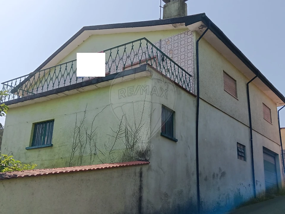 Moradia T3 para Venda em Vila de Cucujães Foto 6