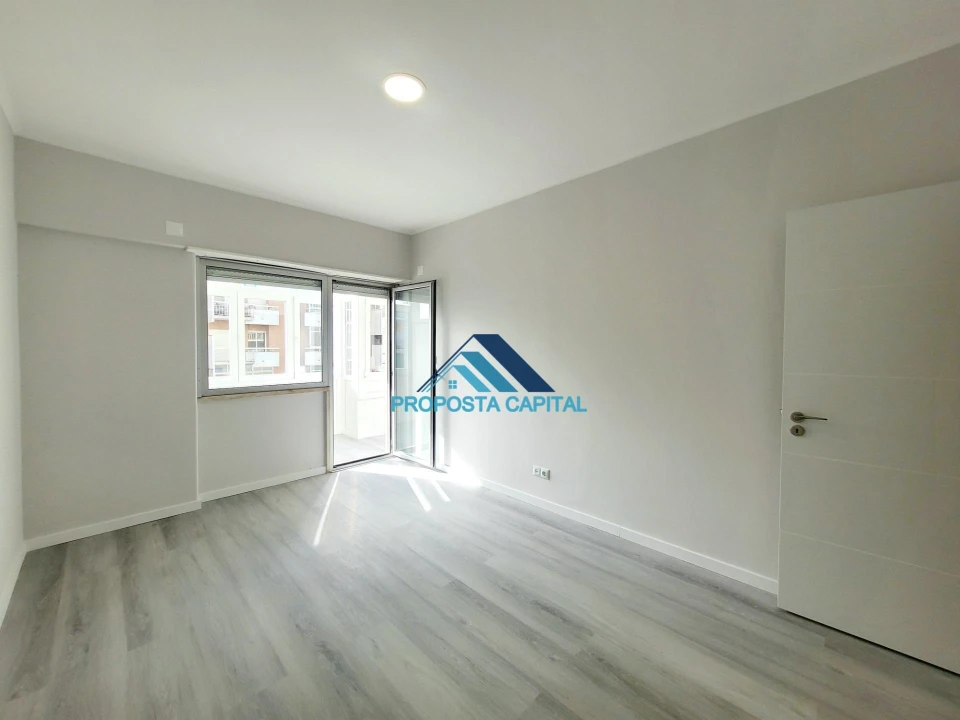 Apartamento T2 para Venda em Oeiras e São Julião da Barra, Paço de Arcos e Caxias Foto 33