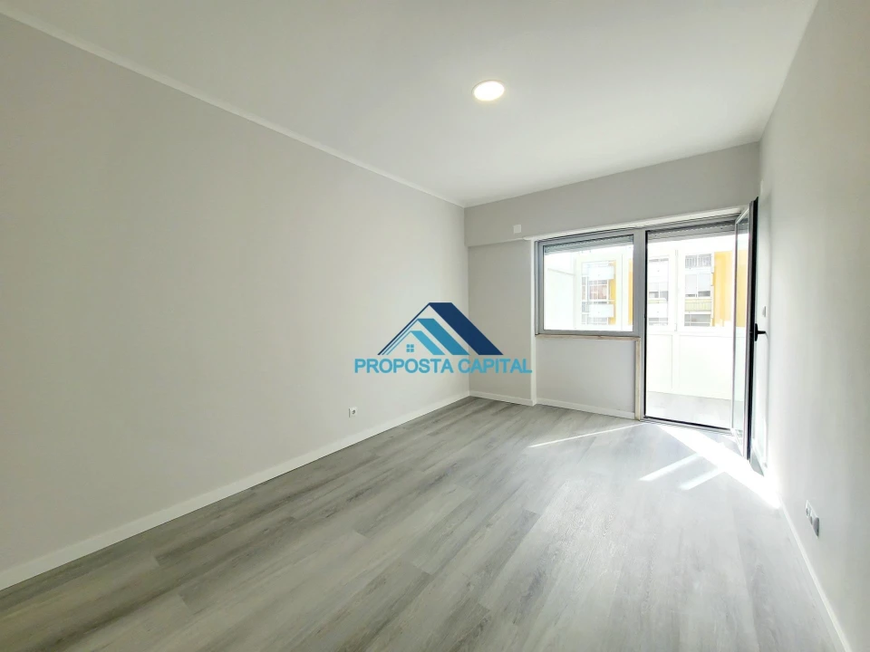 Apartamento T2 para Venda em Oeiras e São Julião da Barra, Paço de Arcos e Caxias Foto 35