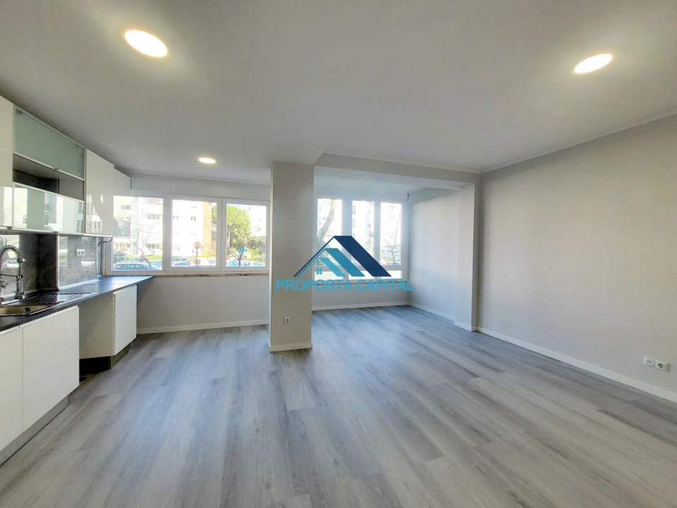 Apartamento T2 para Venda em Oeiras e São Julião da Barra, Paço de Arcos e Caxias Foto 8