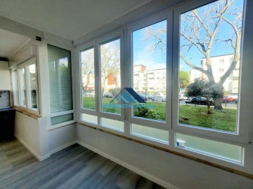 Apartamento T2 para Venda em Oeiras e São Julião da Barra, Paço de Arcos e Caxias