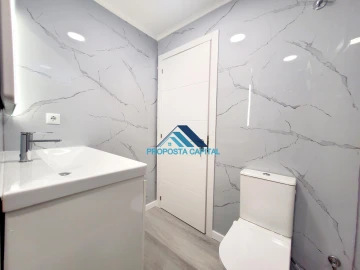 Apartamento T2 para Venda em Oeiras e São Julião da Barra, Paço de Arcos e Caxias