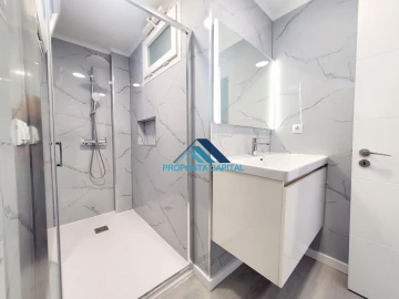 Apartamento T2 para Venda em Oeiras e São Julião da Barra, Paço de Arcos e Caxias