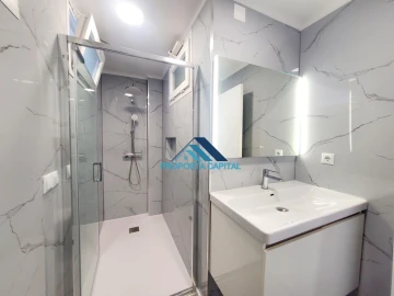 Apartamento T2 para Venda em Oeiras e São Julião da Barra, Paço de Arcos e Caxias