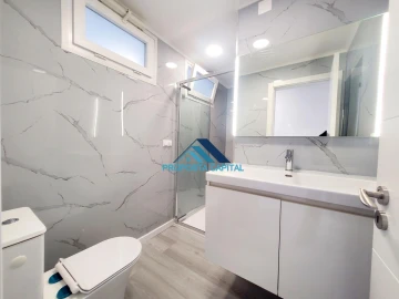 Apartamento T2 para Venda em Oeiras e São Julião da Barra, Paço de Arcos e Caxias