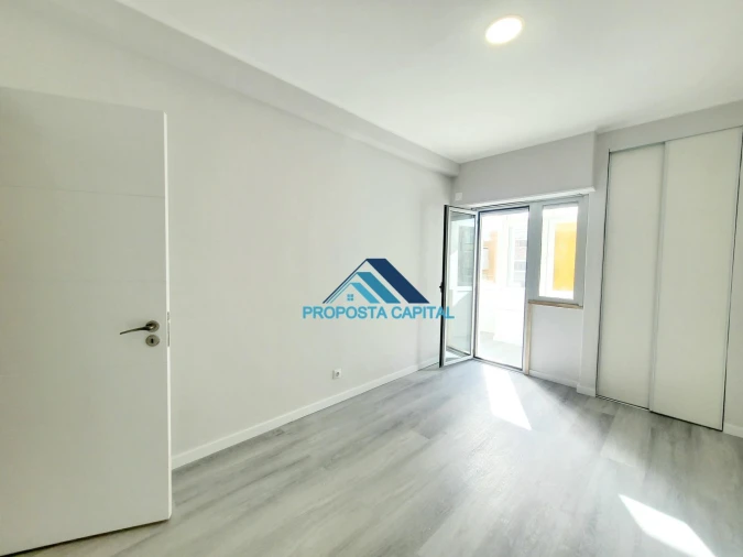 Apartamento T2 para Venda em Oeiras e São Julião da Barra, Paço de Arcos e Caxias Foto 24