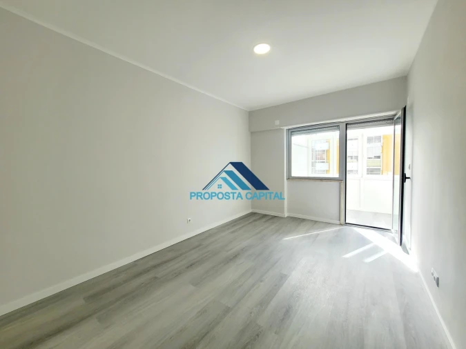 Apartamento T2 para Venda em Oeiras e São Julião da Barra, Paço de Arcos e Caxias Foto 35