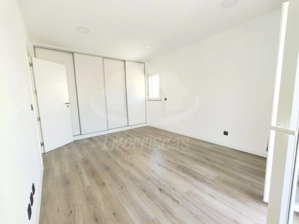 Moradia T3 para Venda em Fernao Ferro Foto 11