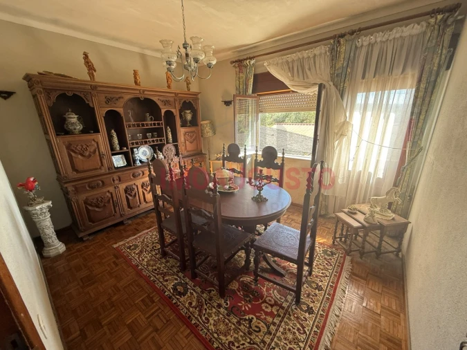 Moradia T3 para Venda em Terras de Massueime Foto 3