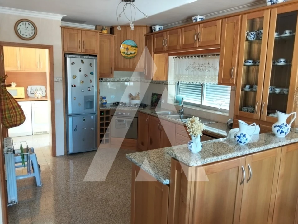 Moradia T4 para Venda em Geraz do Lima (Santa Maria, Santa Leocádia, Moreira), Deão Foto 11