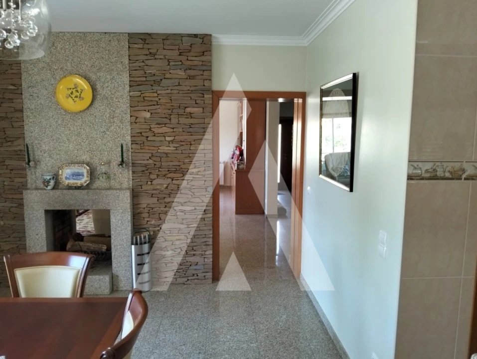 Moradia T4 para Venda em Geraz do Lima (Santa Maria, Santa Leocádia, Moreira), Deão Foto 5