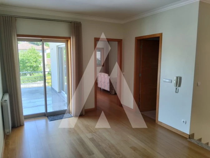 Moradia T4 para Venda em Geraz do Lima (Santa Maria, Santa Leocádia, Moreira), Deão Foto 13