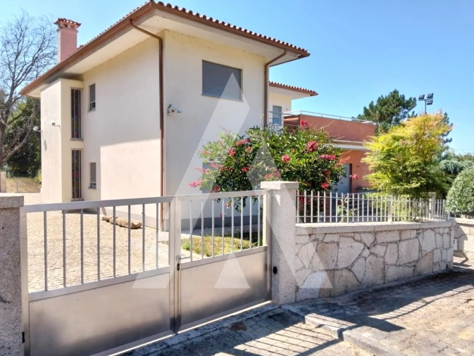 Moradia T4 para Venda em Geraz do Lima (Santa Maria, Santa Leocádia, Moreira), Deão Foto 21