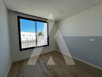 Apartamento T2 para Venda em Esgueira