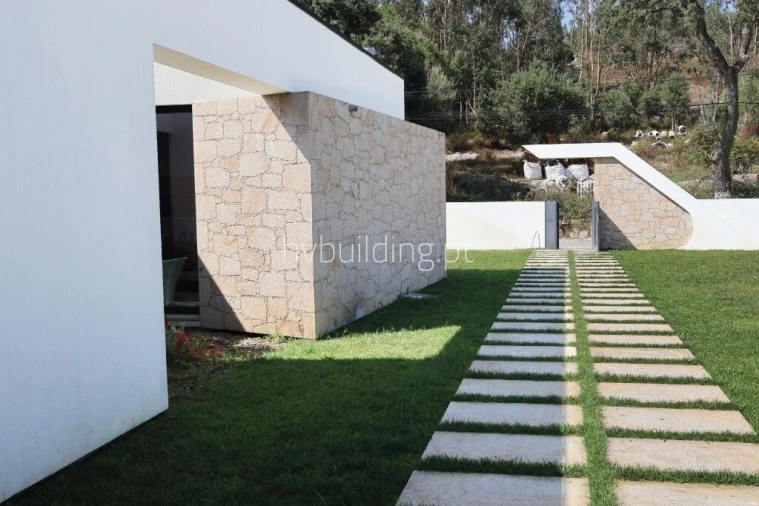 Moradia T4 para Venda em Galegos (São Martinho) Foto 5