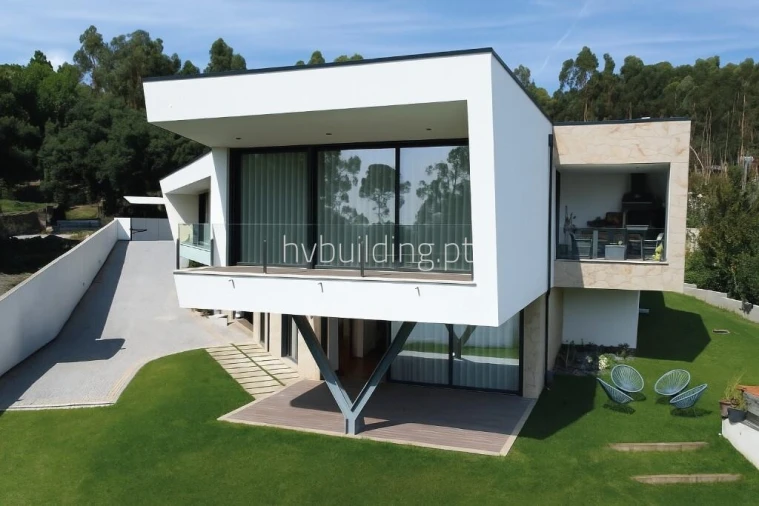 Moradia T4 para Venda em Galegos (São Martinho)