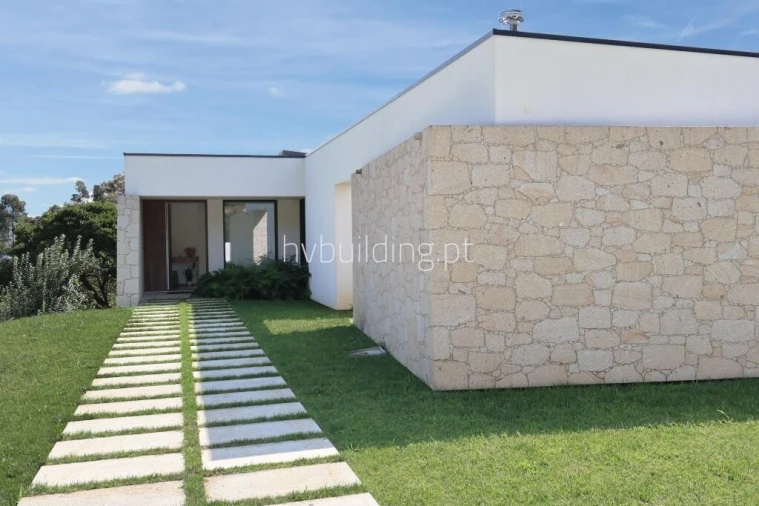 Moradia T4 para Venda em Galegos (São Martinho) Foto 6