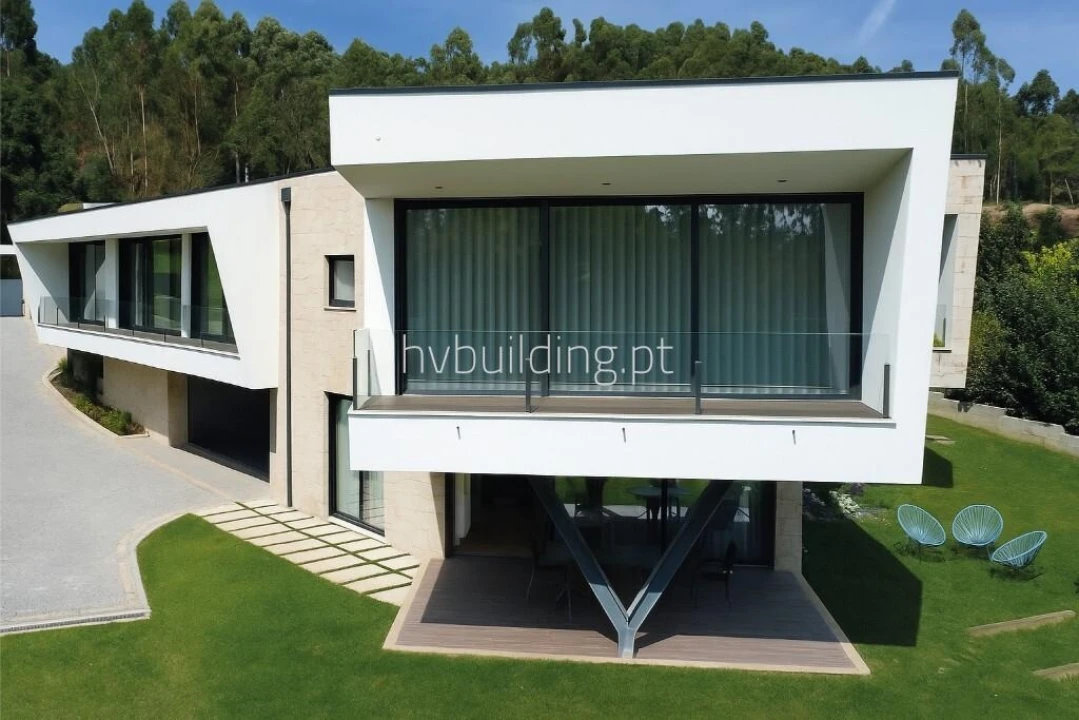 Moradia T4 para Venda em Galegos (São Martinho) Foto 2